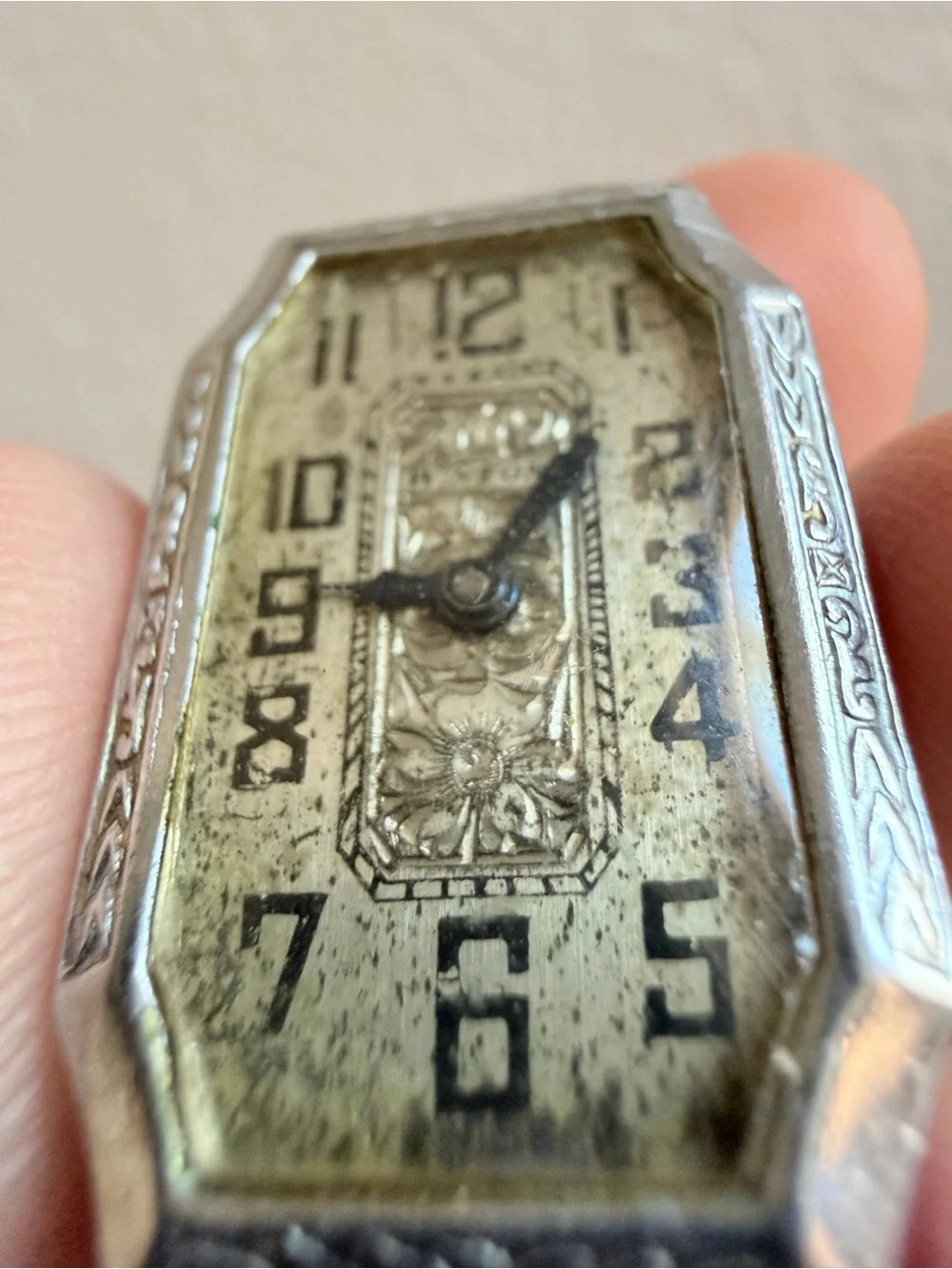 Vintage Art Deco-style Rectangular Winton Swiss wristwatch with a chain band
